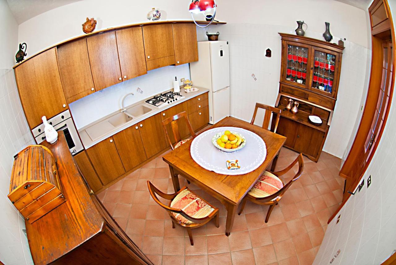 Perrone Apartments Триказе Екстериор снимка